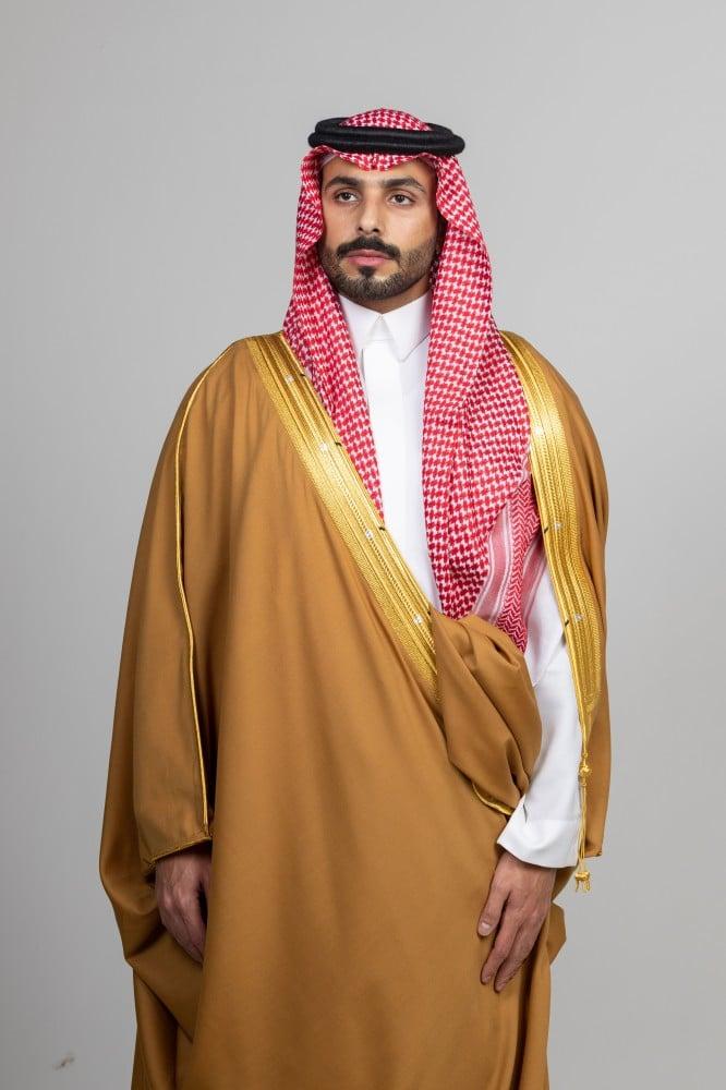 بشت ملكي زعفراني