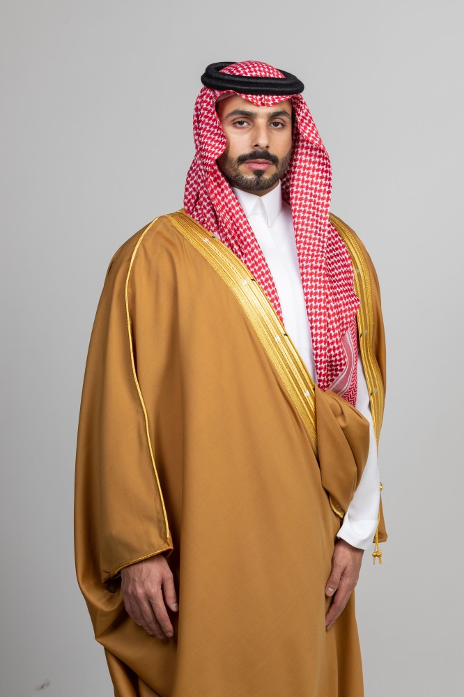 بشت زعفراني وانيشا