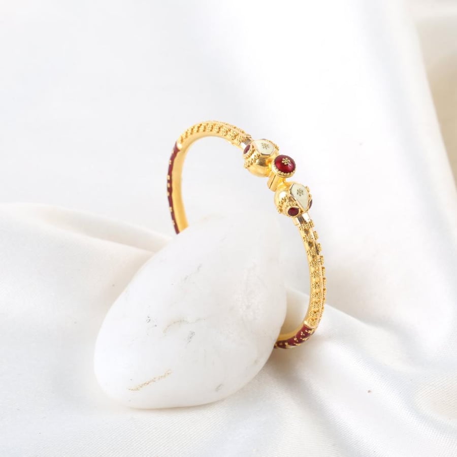 A 21-karat bracelet