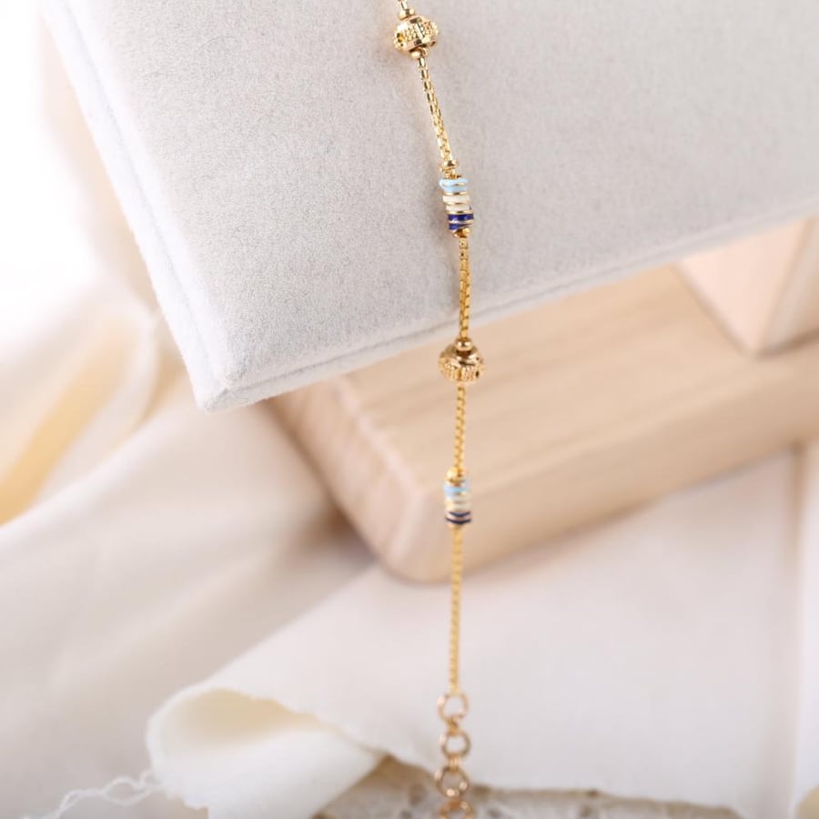 A 21-karat bracelet