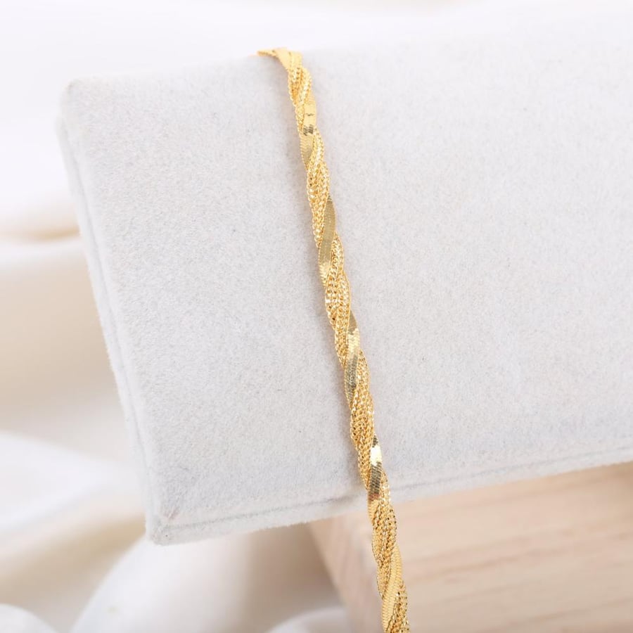 A 21-karat bracelet