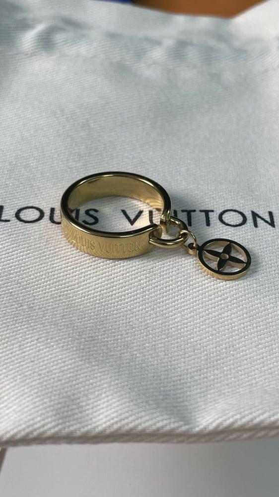 خاتم لويس فيتون الذهبي