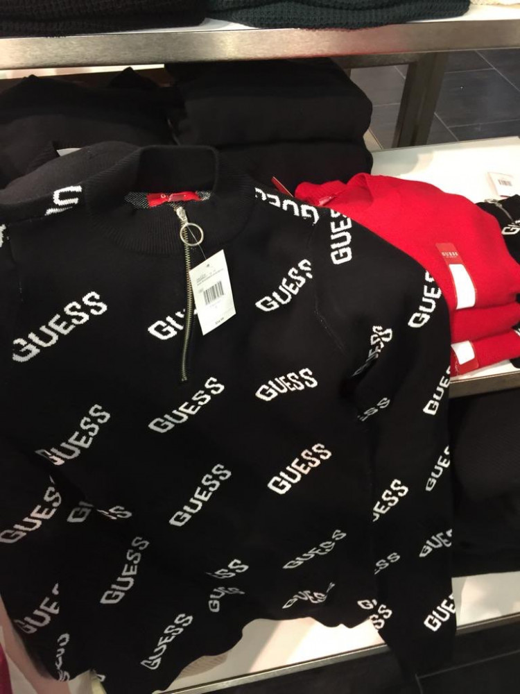 سويتر ماركة قس XS