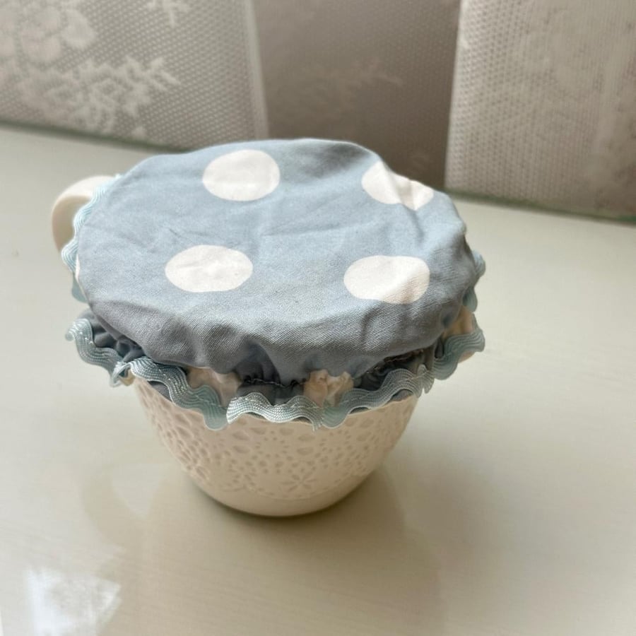Cup covers and boxes