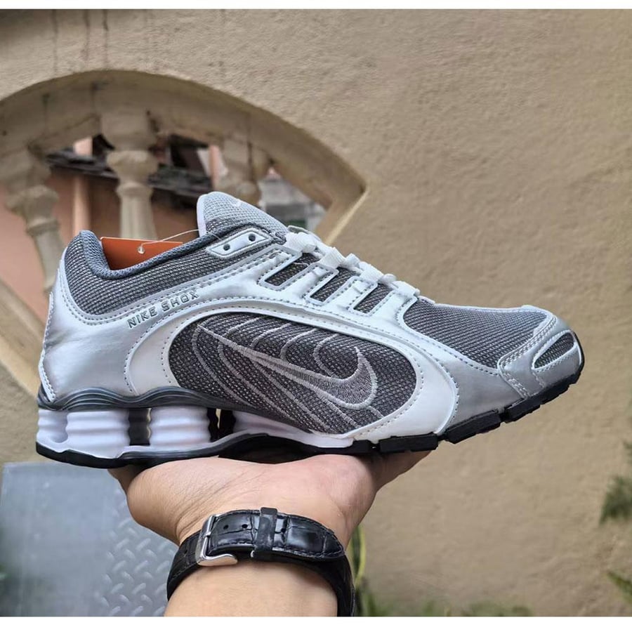 حذاء نايك شوكس - Nike Shox Black Shoes