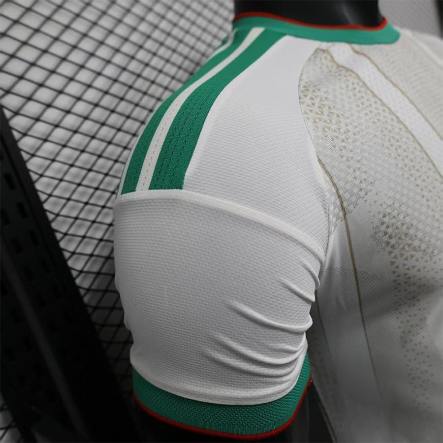 تيشيرت منتخب الجزائر الاساسي 2026