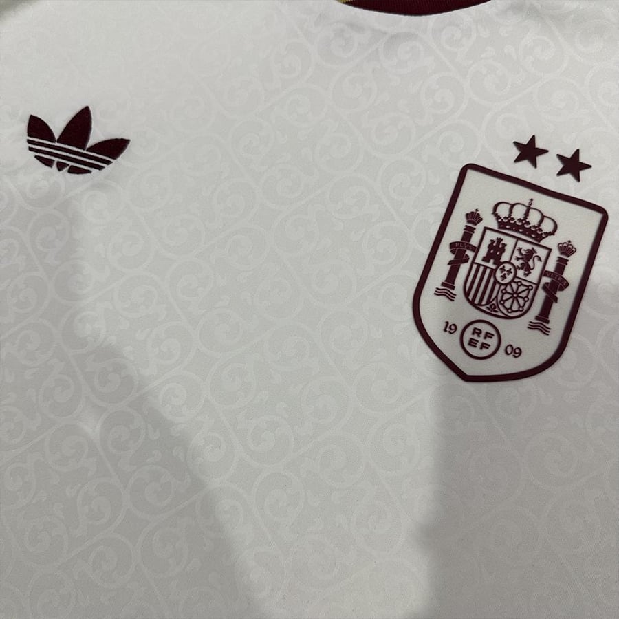 تيشيرت منتخب اسبانيا الاحتياطي 2026
