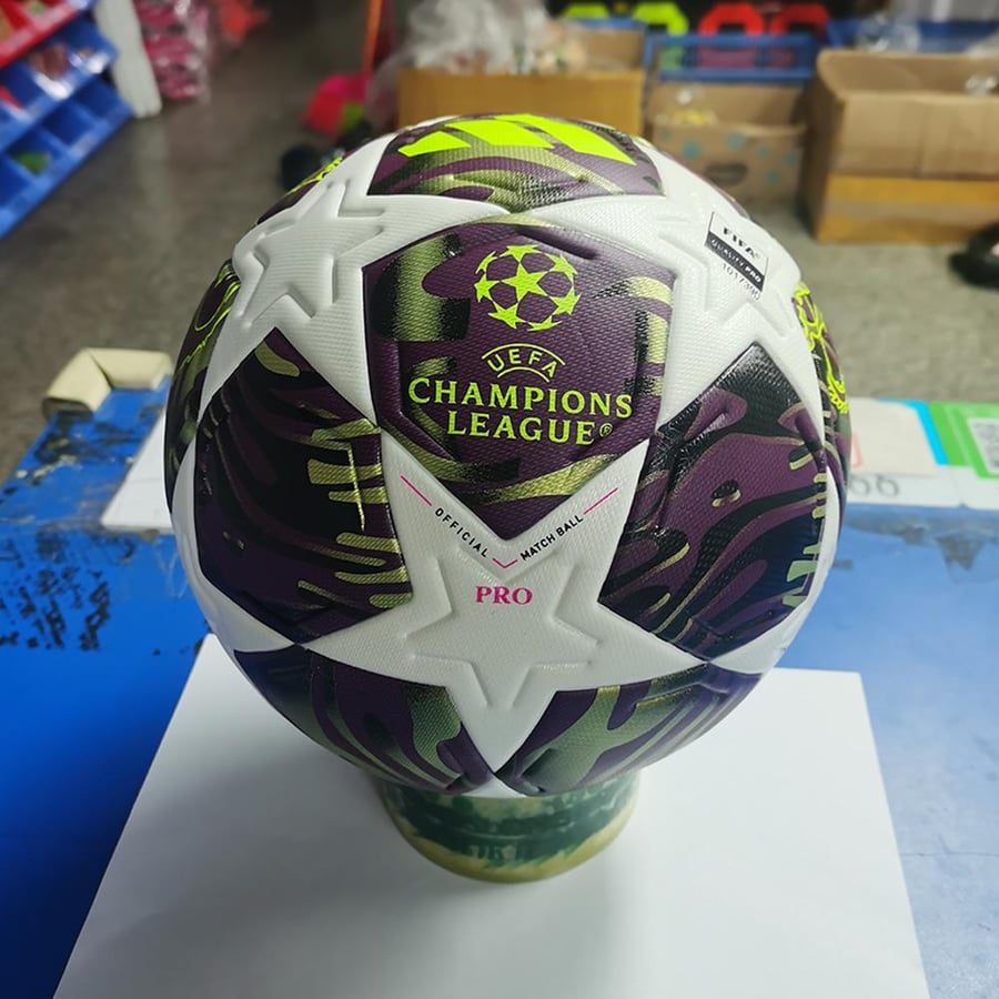 كرة أديداس نهائي دوري أبطال أوروبا بودابست 2026 - Adidas UEFA Champions League Budapest 2026 Final Ball — خاصة بـ نهائي دوري أبطال أوروبا 2026.