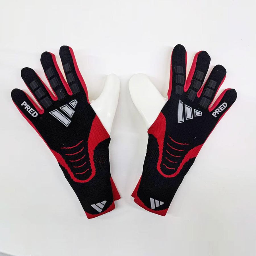 قفازات Adidas x Predator