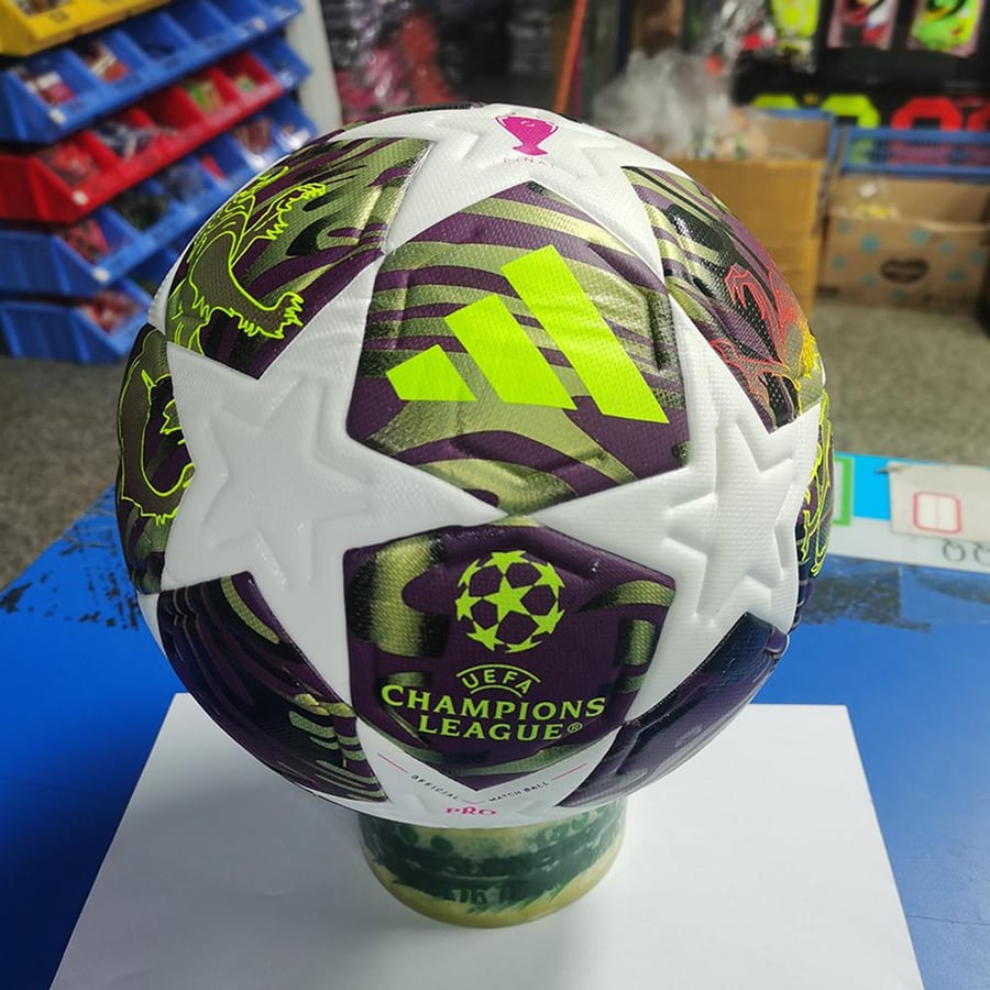 كرة أديداس نهائي دوري أبطال أوروبا بودابست 2026 - Adidas UEFA Champions League Budapest 2026 Final Ball — خاصة بـ نهائي دوري أبطال أوروبا 2026.