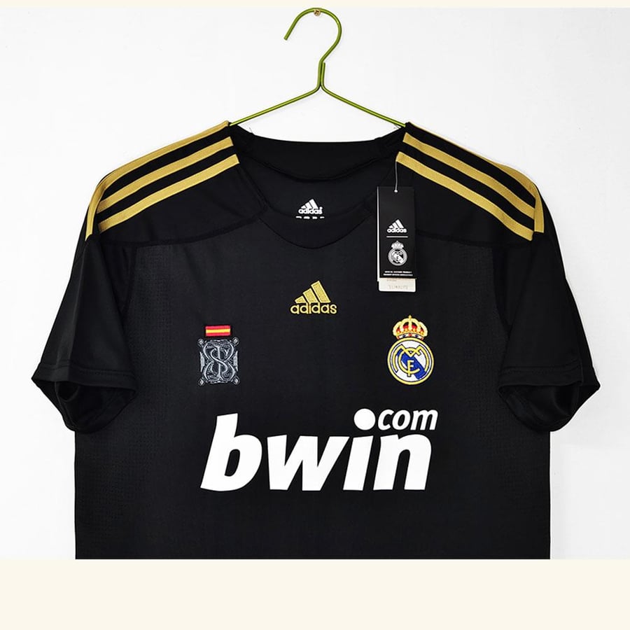 تيشيرت كلاسيك ريال مدريد 2010\09