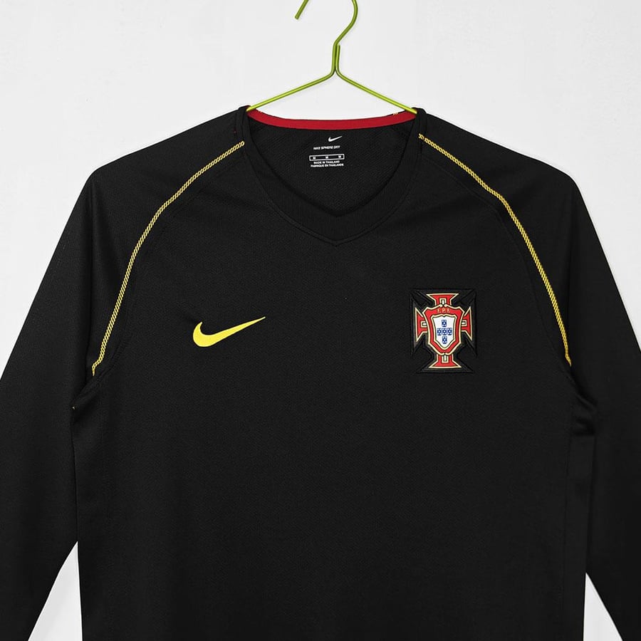 تيشيرت كلاسيك منتخب البرتغال 2006