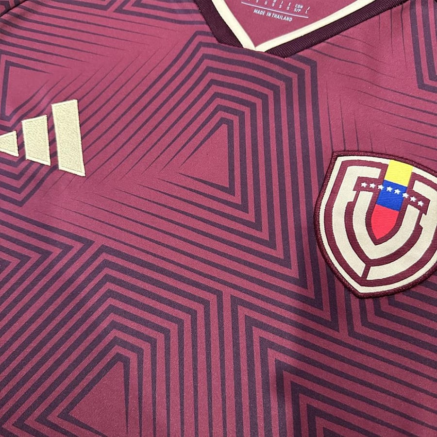 تيشيرت منتخب فنزويلا الاساسي 2026