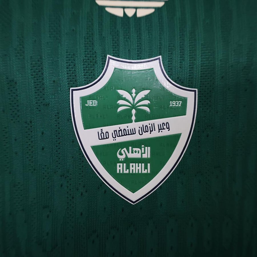 تيشيرت ليفربول الاساسي 26/27