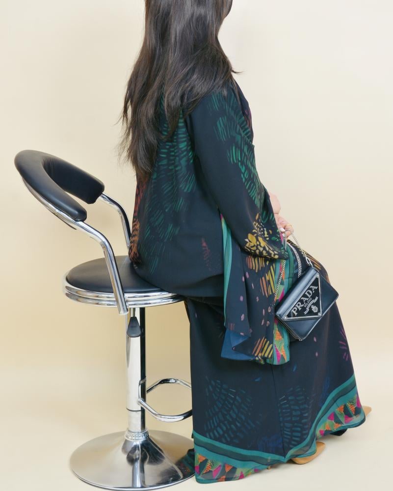 Chiffon abaya with forest colors