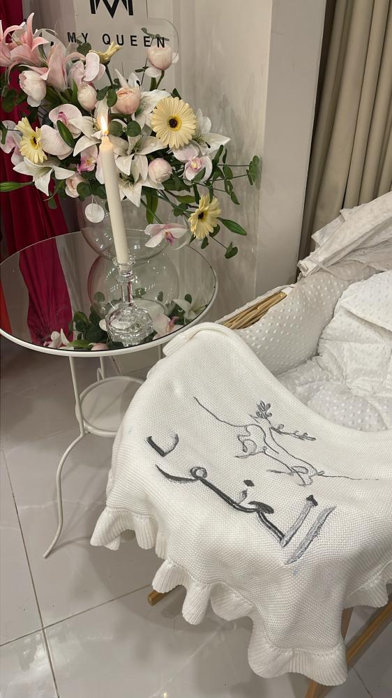 تطريز مهد أطفال مع إضافة رسمة جميلة قيمة  تناسب ديكور الغرفة
