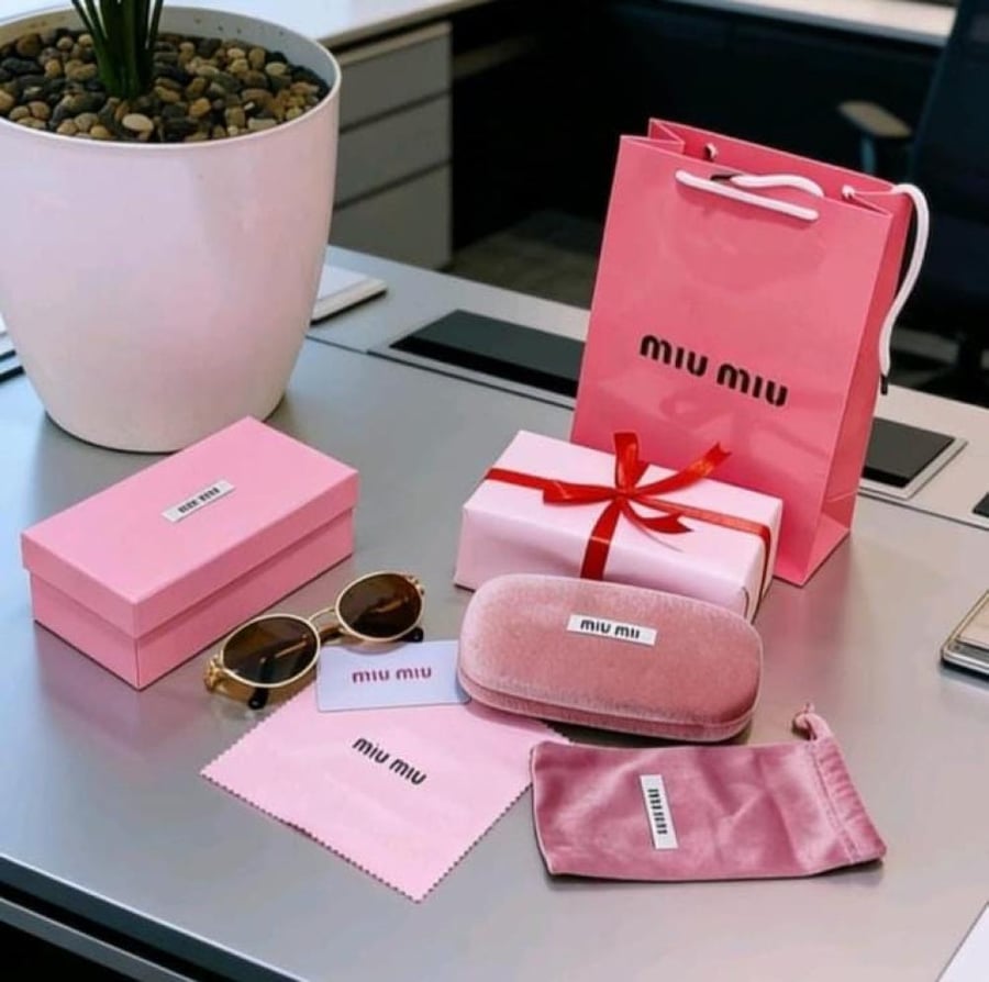 نظارات ميو ميو miu miu نسائية شمسية