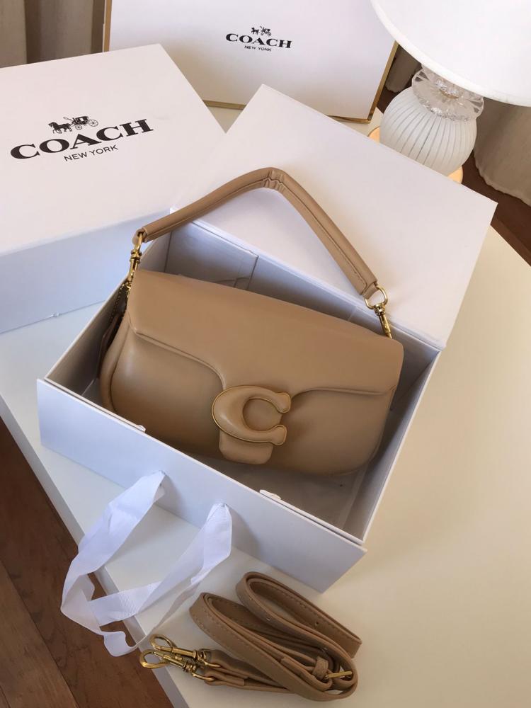Coach bag, high quality, with its accessories