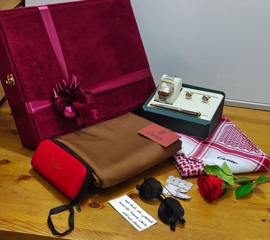 Men's fabric box with shemagh