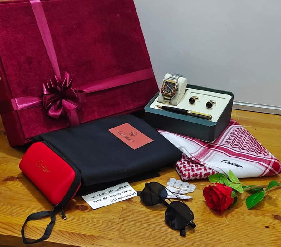 Men's fabric box with shemagh