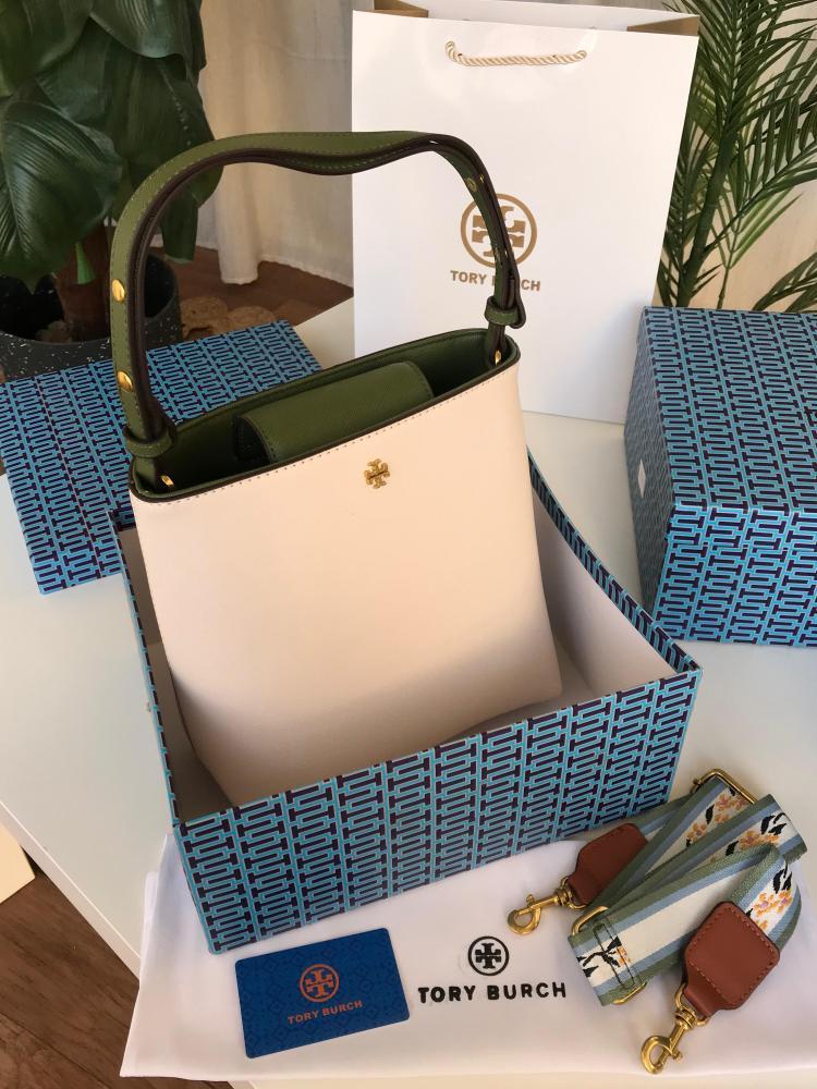 Tory Burch bag, high quality, with accessories