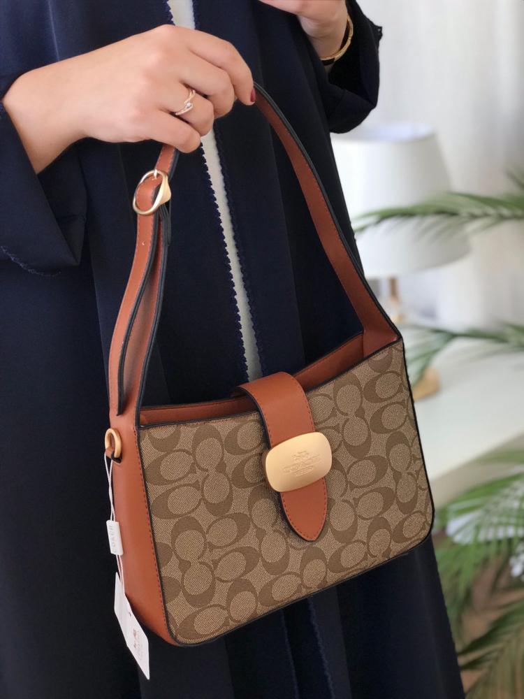 Coach bag, high quality, with its accessories