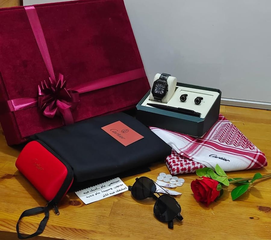 Men's fabric box with shemagh