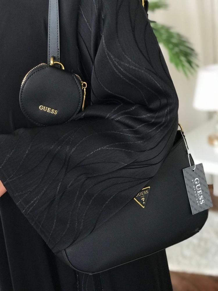 Genuine high-quality bag with its accessories