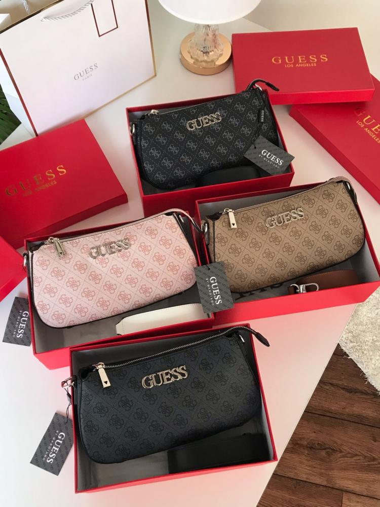 Genuine high-quality bag with its accessories