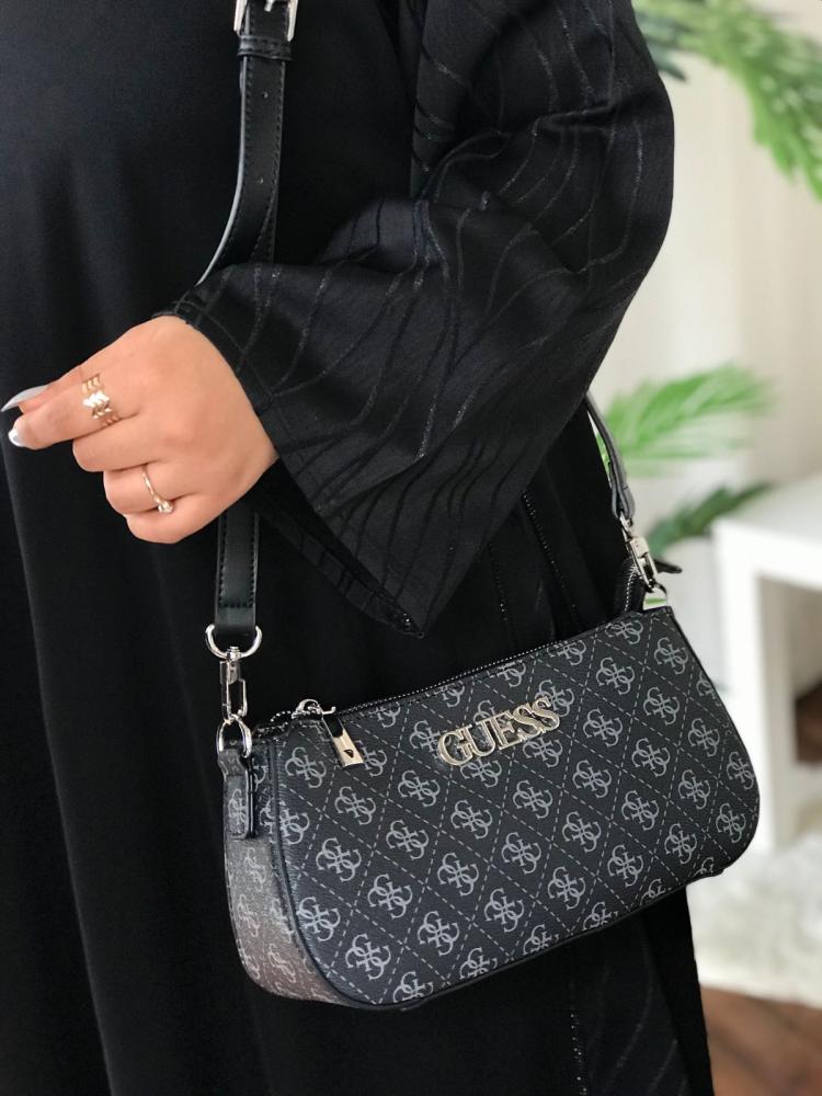 Genuine high-quality bag with its accessories