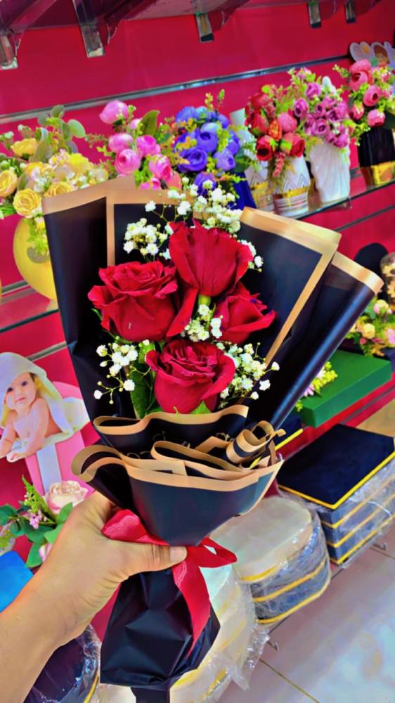 Natural roses order arrangement gift bouquet of roses