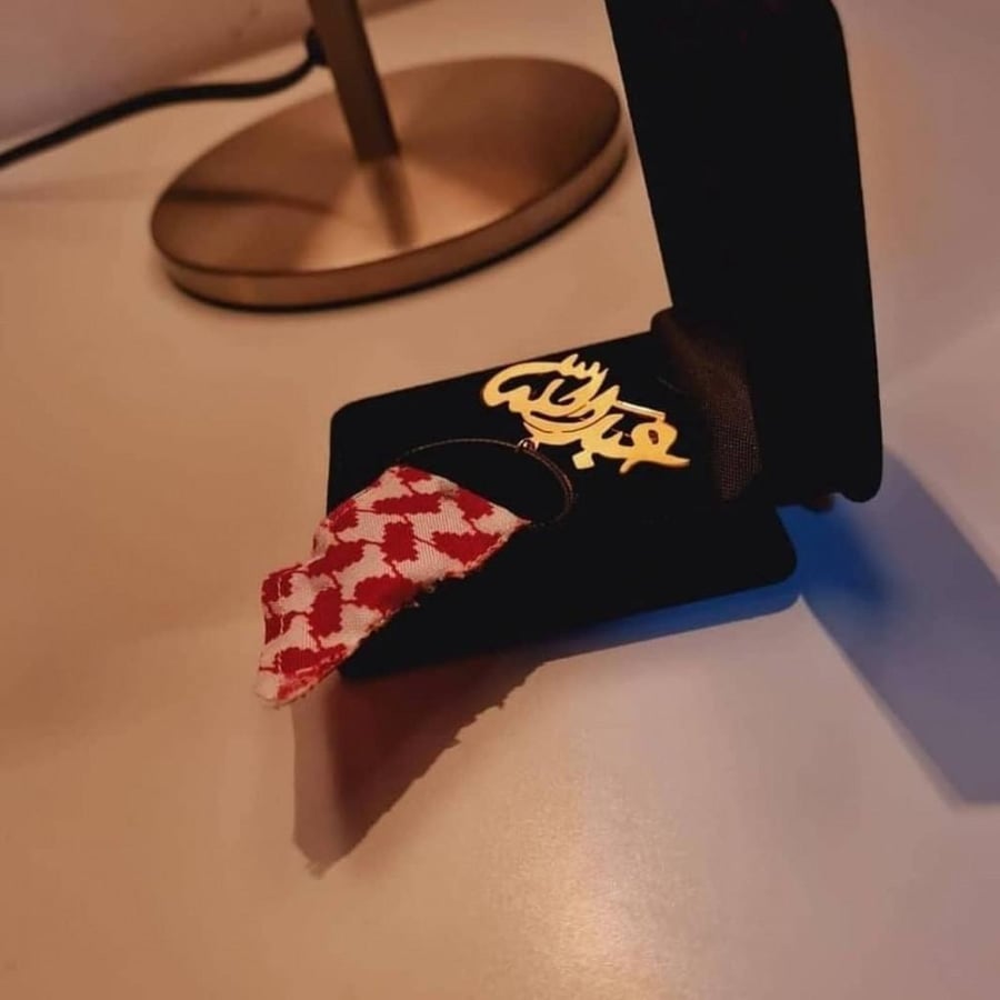 Children's brooches gold-plated 21-karat