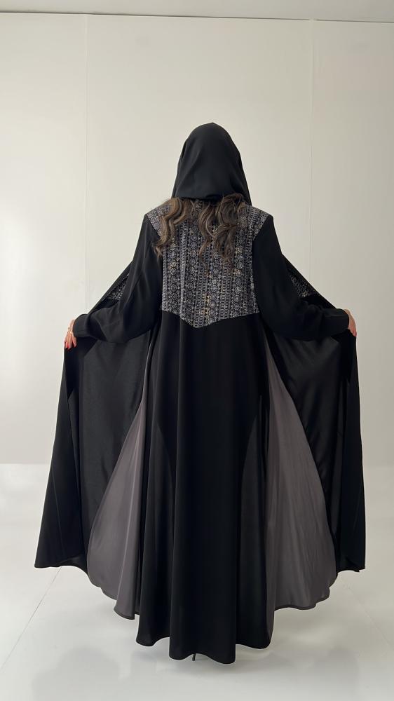 عباية فَلَك