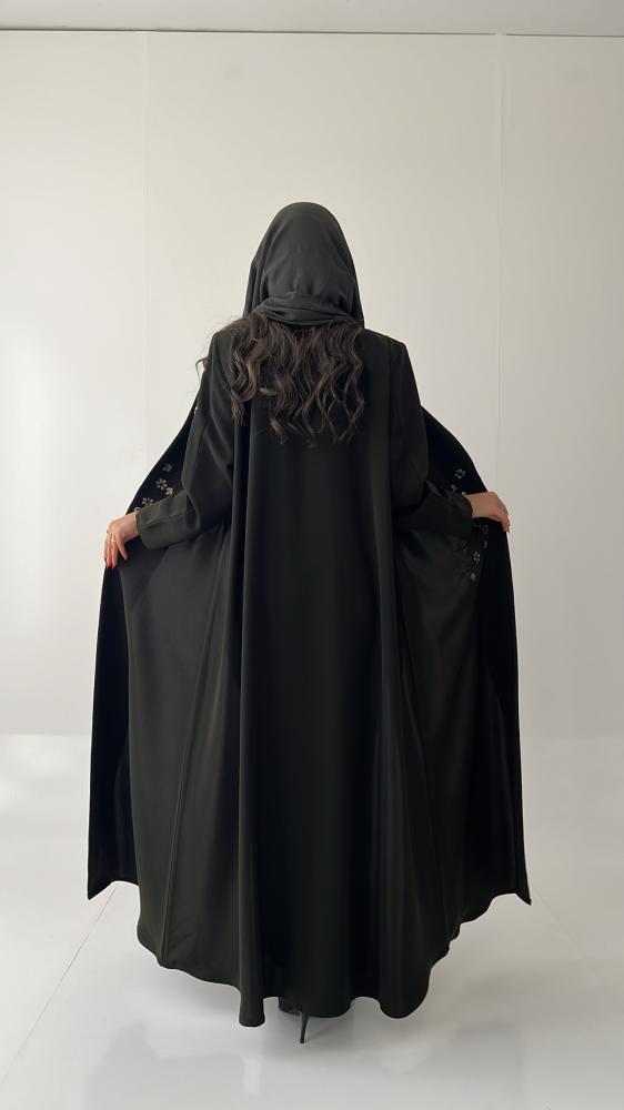 عباية زمُردْ