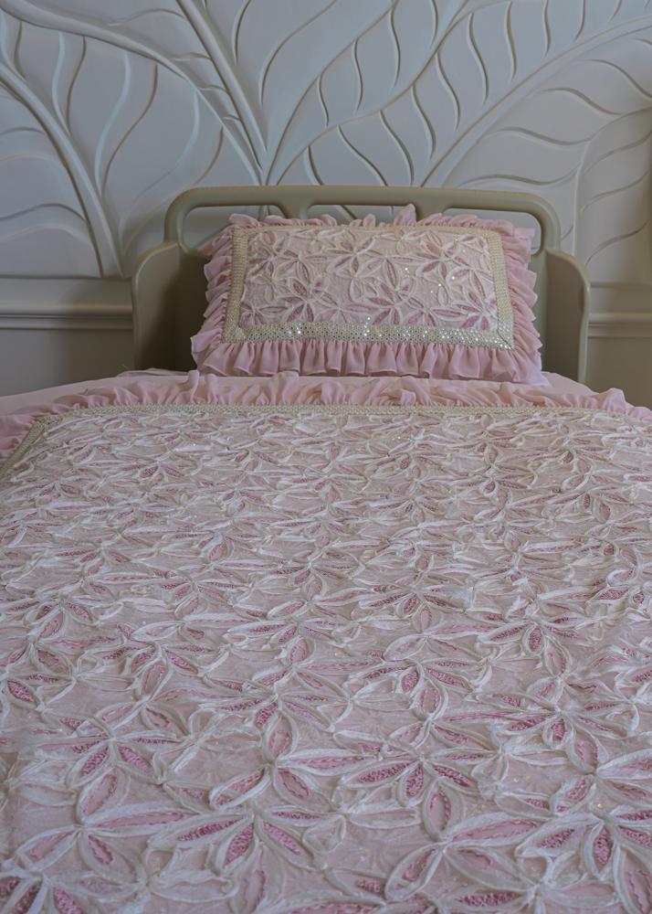 Pinky classic cover