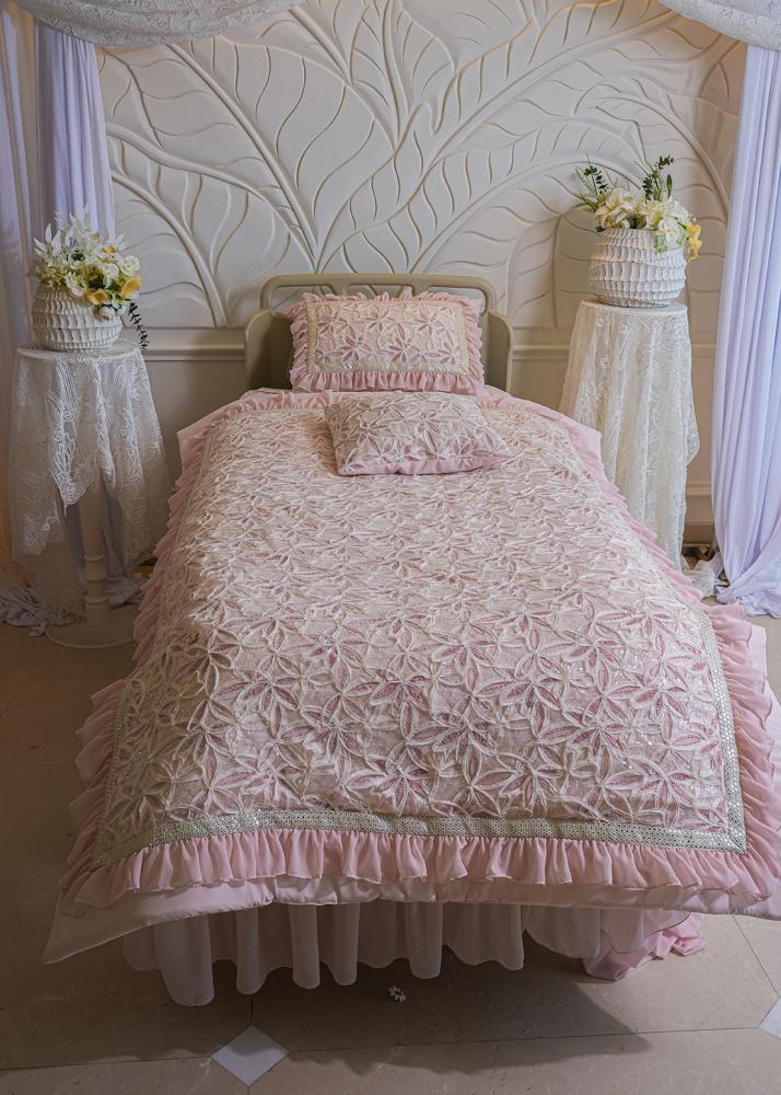 Pinky classic cover