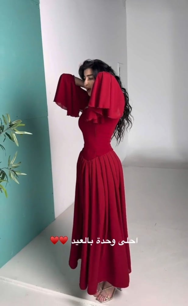 فستان العيد لون احمر