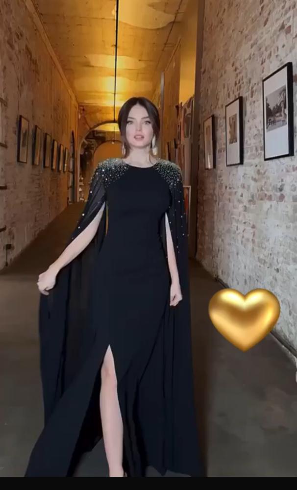 فستان جورجيت تطريز