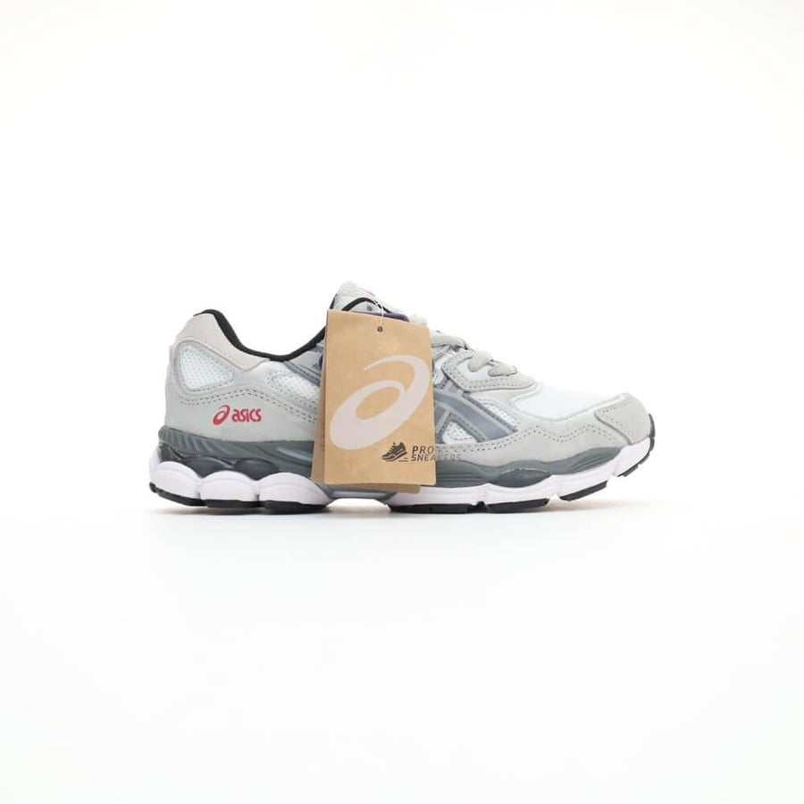 حذاء أسكس جل-NYC أبيض × فضي × رمادي ASICS GEL-NYC “White / Pure Silver / Graphite Grey