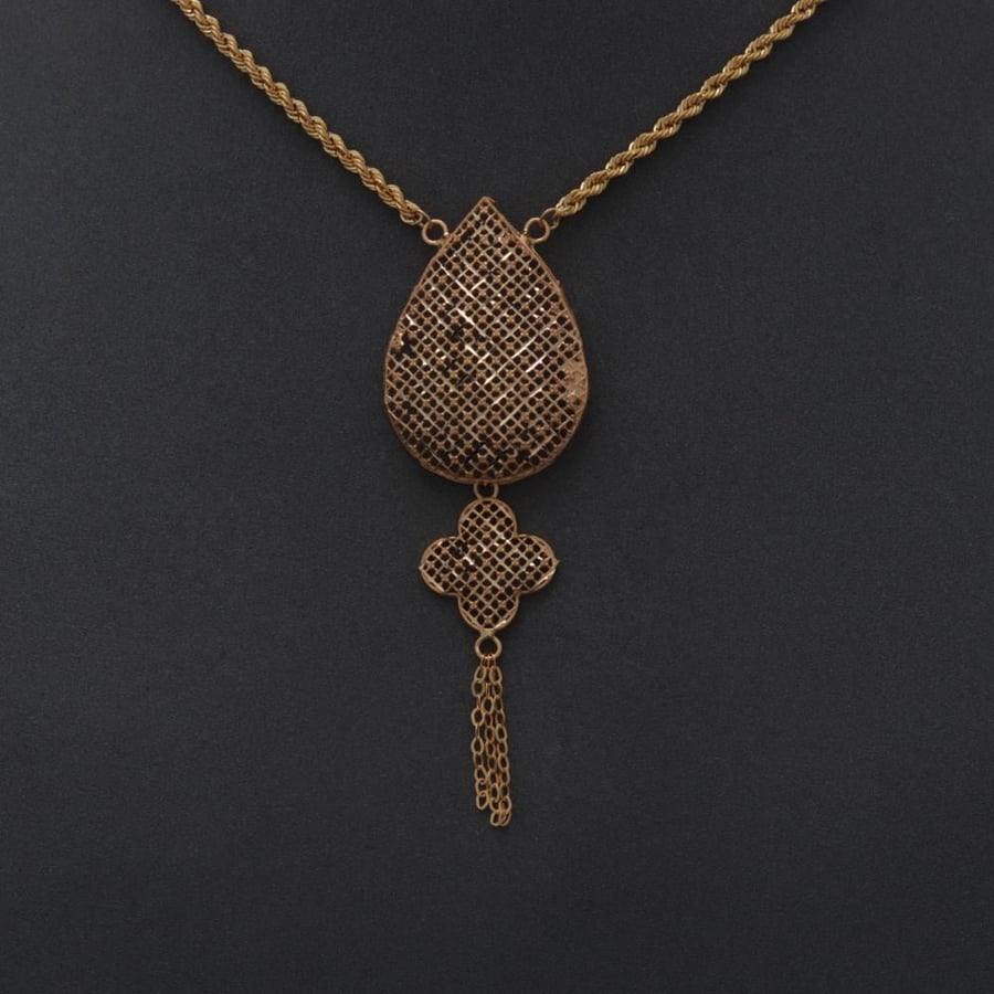 عقد ذهب ملفت عيار 21