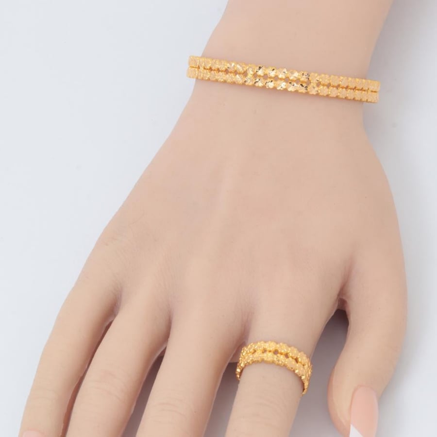 سوارة + خاتم ذهب عصرية عيار 21