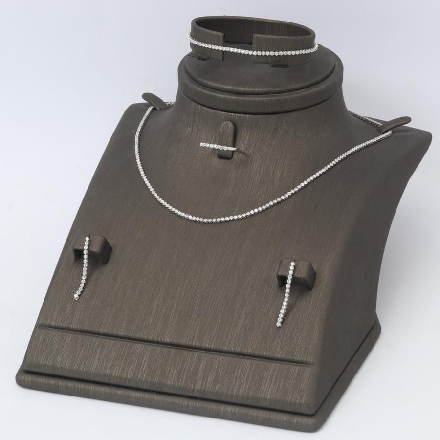 طقم ذهب أبيض أنيق