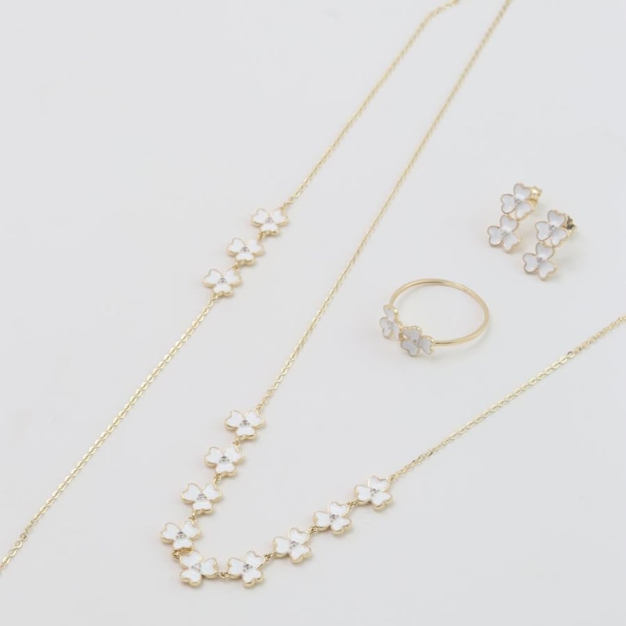 Elegant gold set