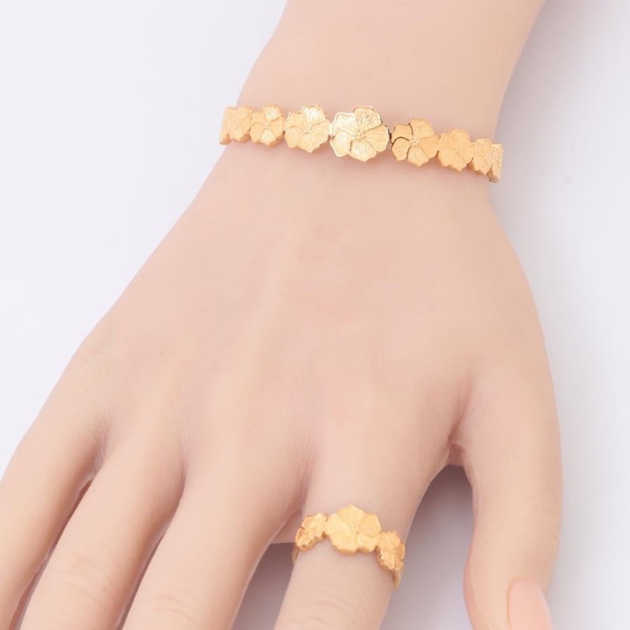 سوارة + خاتم ذهب مميز عيار 21