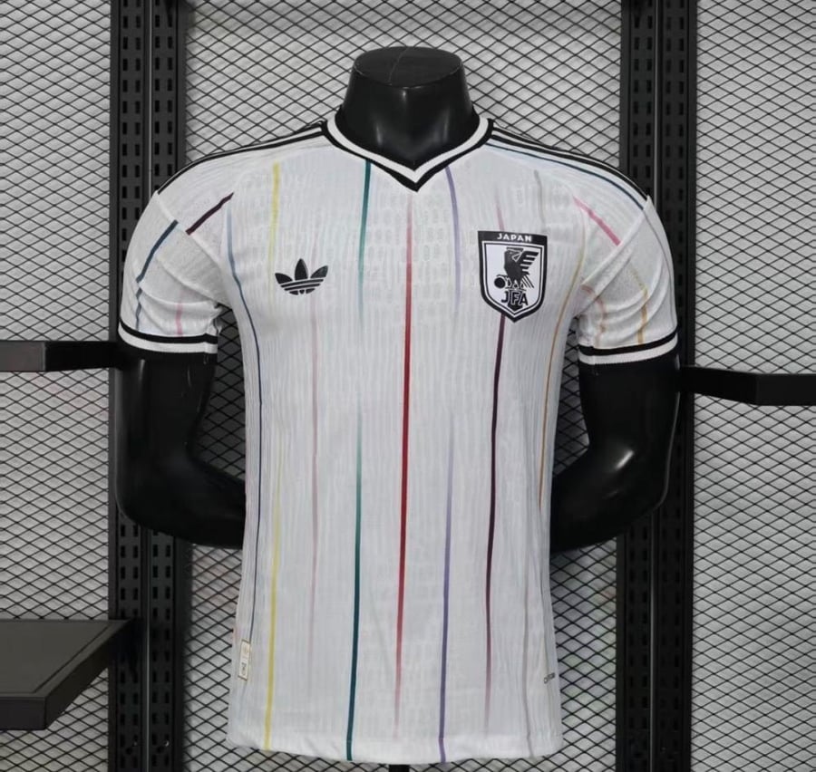 تيشرت المنتخب اليابان 2025/2026