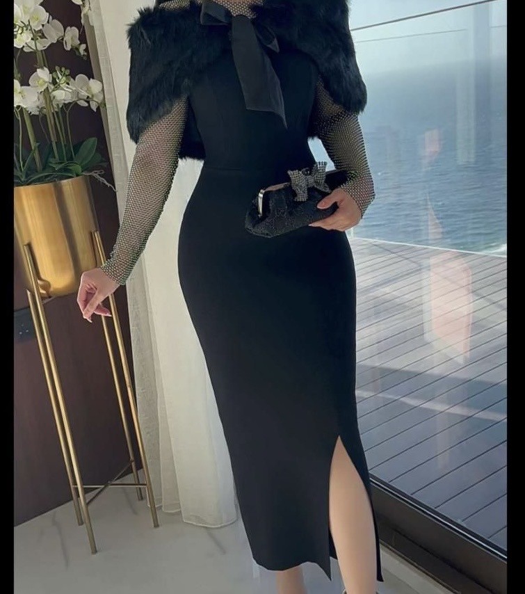 فستان اسود