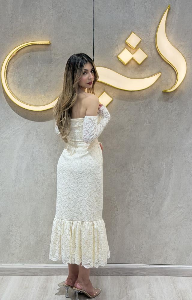 فستان روبي | ناعم ميد ابيض سكري دانتيل