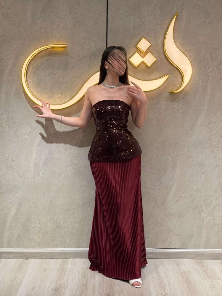 فستان ايفي / بريق الترتر وانسيابية البيليسيا