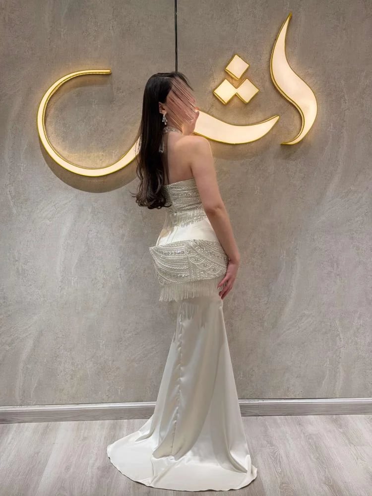 فستان ناليا / بريق الكرستال ينساب مع فخامة الهدب