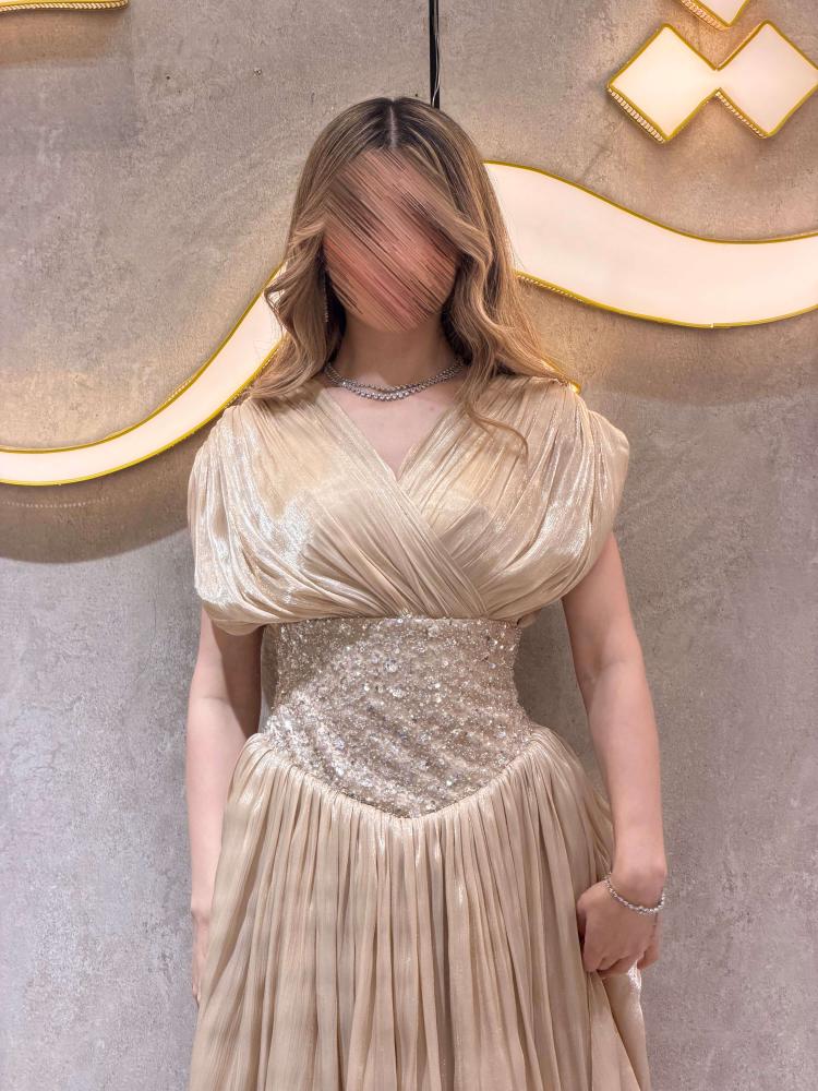 فستان سيمارا / نعومة الكرنكل